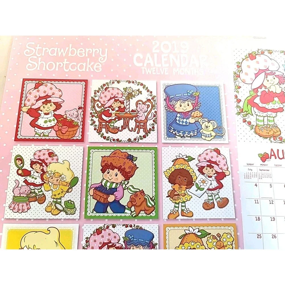 2019 Strawberry Shortcake 12 Month Wall Calendar ( Open) NOS